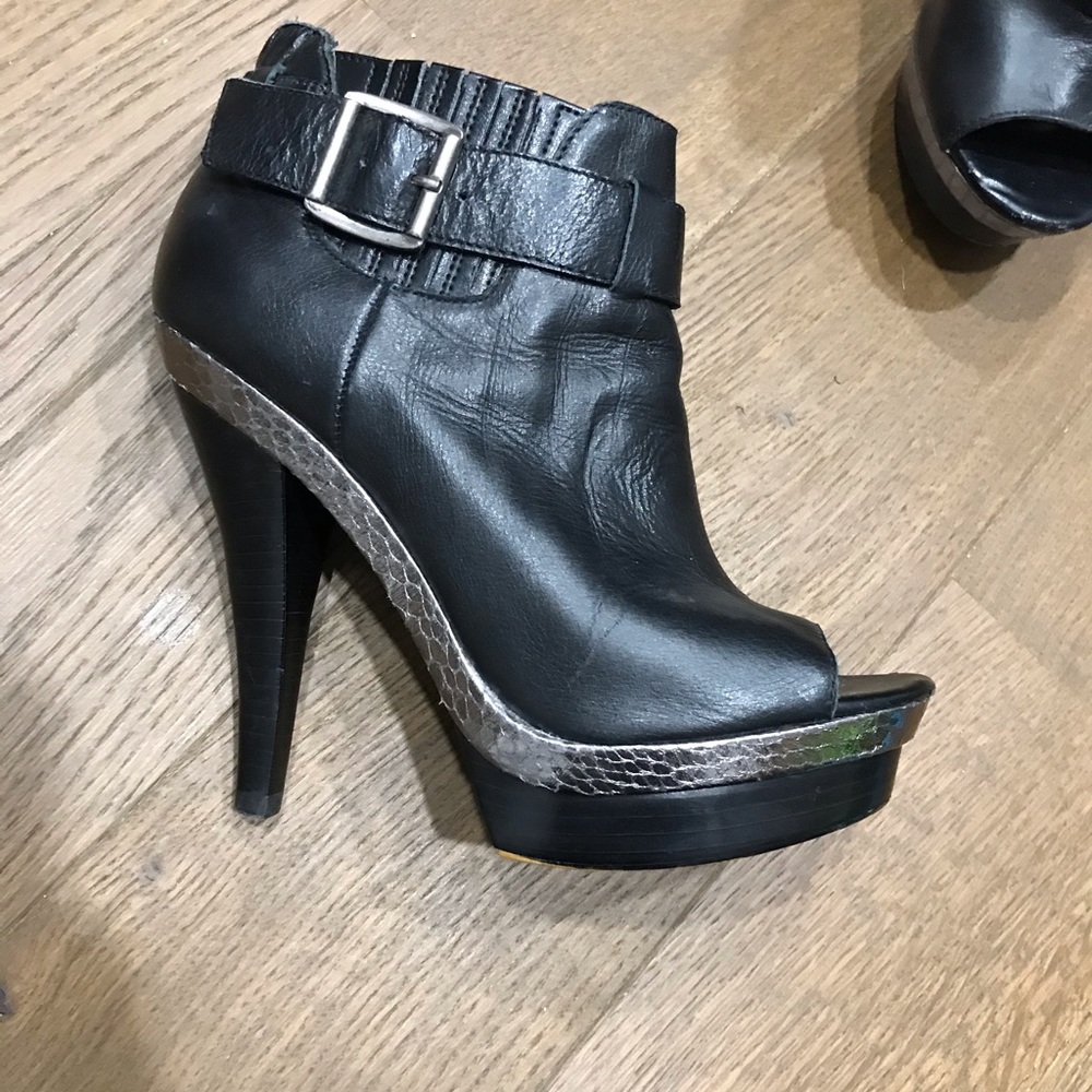 Steve Madden leather heels 6.5